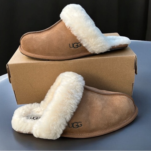 UGG Shoes - UGG Scuffette Slippers Womens Chestnut Size 9